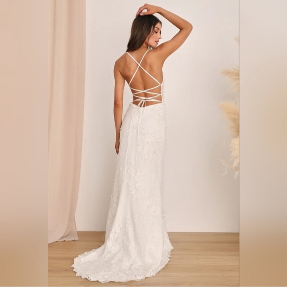 Enchanting Eternity Ivory Pearl Lace-Up Backless
Maxi Dress NWOT - Picture 4 of 6